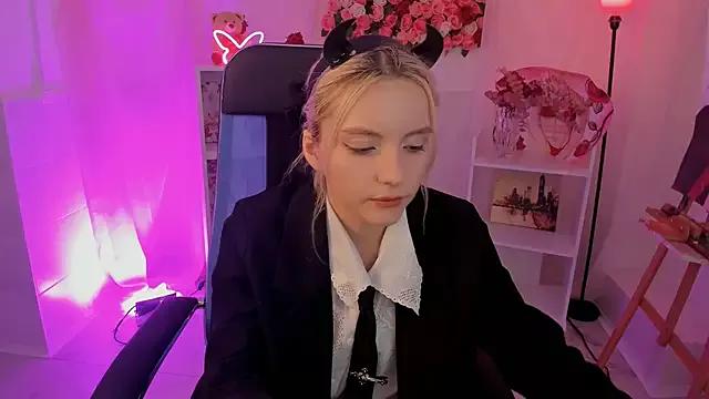 Try girls webcam shows. Sweet cute Free Performers.
