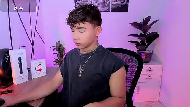Austin_and_Jhon from StripChat is Freechat