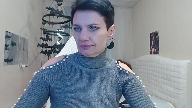 AvaSaturnian from StripChat