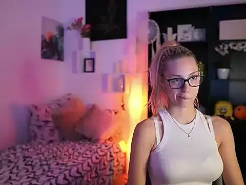 Try girls webcam shows. Sweet cute Free Performers.