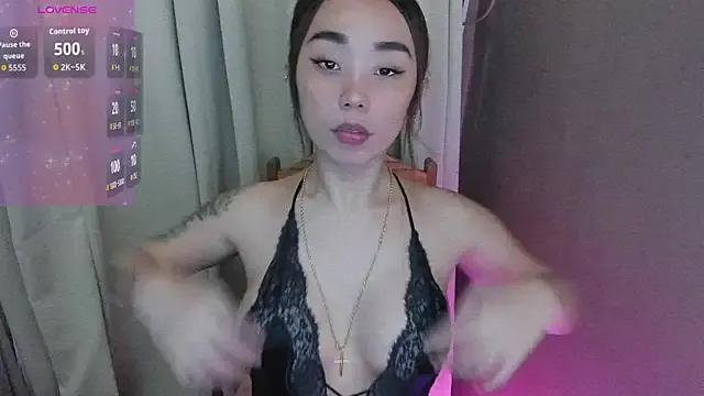 AyaCollinss from StripChat is Freechat