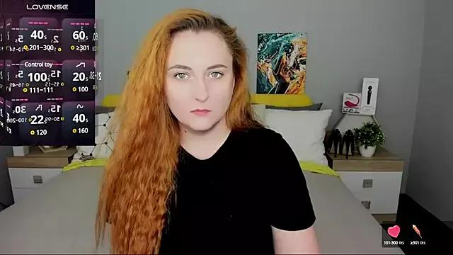 BabeLessi from StripChat is Freechat