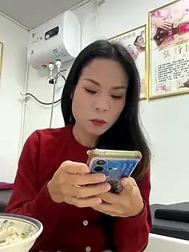 Baby-mmm from StripChat is Freechat