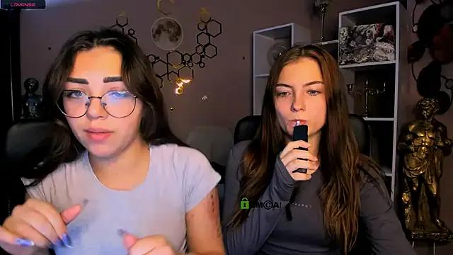 baby_hotte from StripChat is Freechat