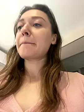 Bambi-Live from StripChat is Freechat