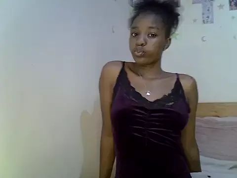 Bambii100 from StripChat is Freechat