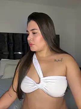 Bella-kim- from StripChat is Freechat