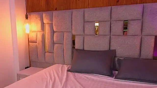 Freechat bella_kittyy_ on StripChat