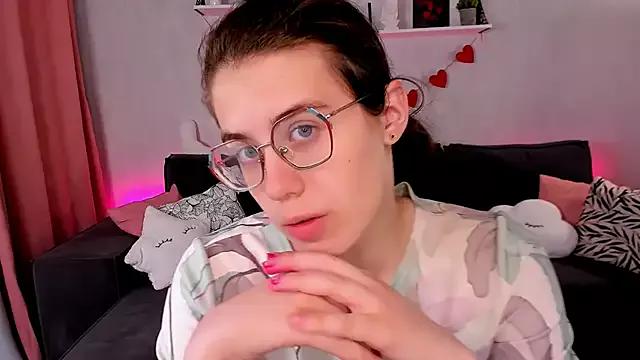 Try girls webcam shows. Sweet cute Free Performers.