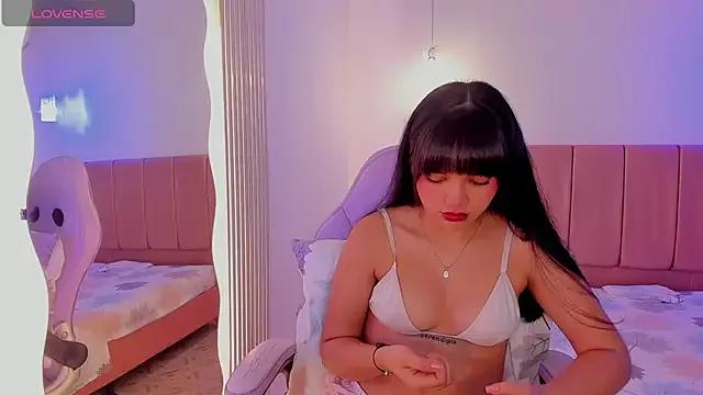 BellaGreen1 from StripChat is Freechat