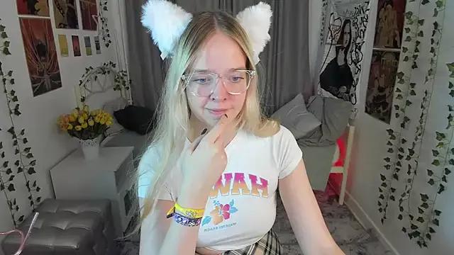 BellaMontgomery from StripChat is Freechat