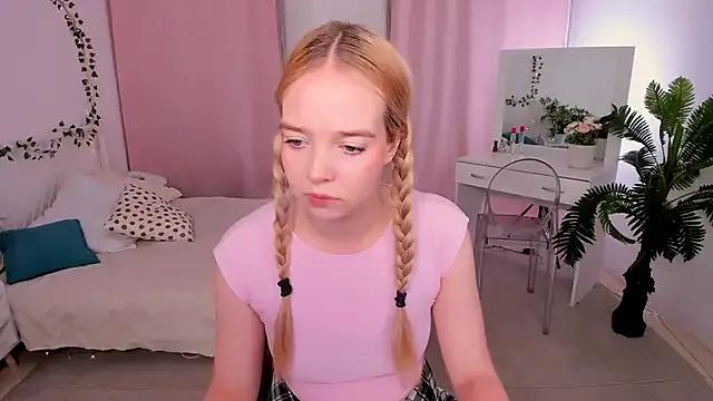 BellaMontgomery from StripChat