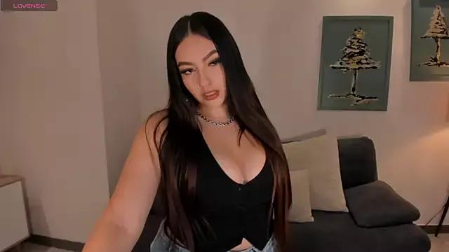 BellaRose_X from StripChat