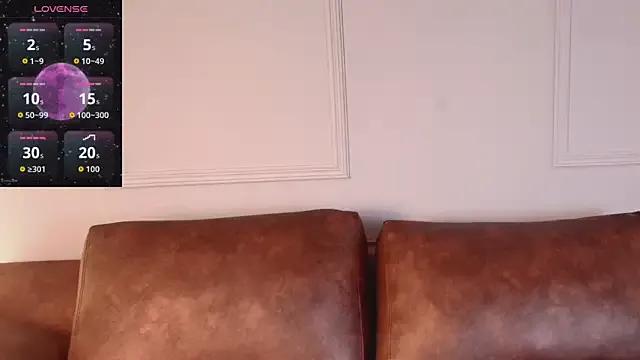 Bellaryy from StripChat is Freechat