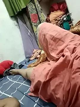 Bhabhi_desi12 from StripChat