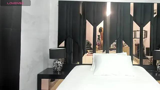 Bianca_milf4u from StripChat