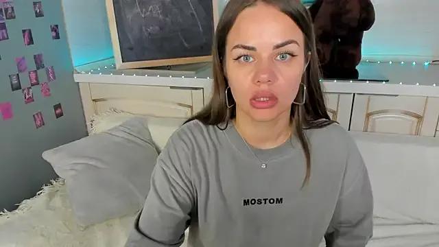 Try girls webcam shows. Sweet cute Free Performers.