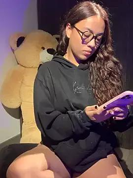 Bianca_whittee from StripChat is Freechat