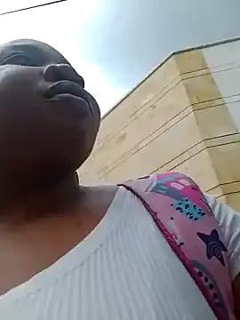 Bigasshott_ from StripChat is Freechat