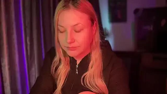 BikiHellena from StripChat is Freechat