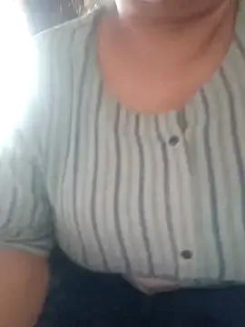 bitch-horny from StripChat is Freechat