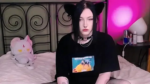 Freechat BlackyTea on StripChat