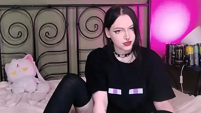 Freechat BlackyTea on StripChat