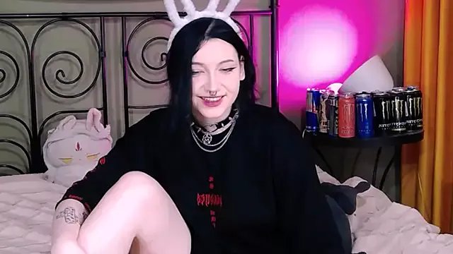 Freechat BlackyTea on StripChat