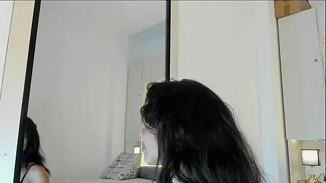 Blackywhiite from StripChat is Freechat