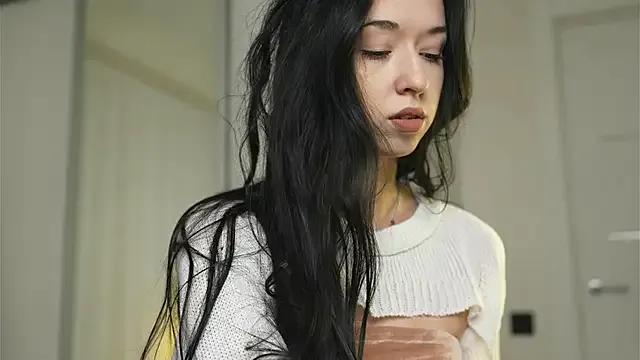 blade_emi_ from StripChat is Freechat