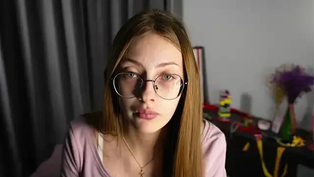 Try girls webcam shows. Sweet cute Free Performers.