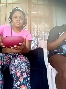 BlondieBitch from StripChat is Freechat