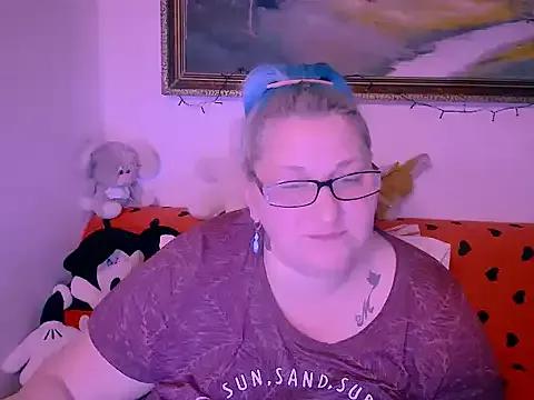 BlondyBigBoobs from StripChat is Freechat