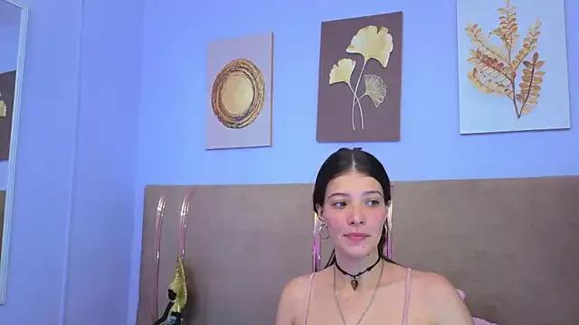 Bloom_Star from StripChat is Freechat