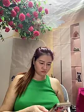 Bollozzy_89 from StripChat