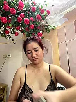 Bollozzy_89 from StripChat