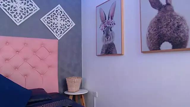 Britney_Maddyson from StripChat is Freechat