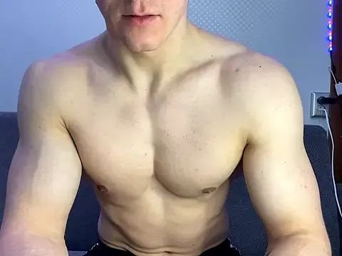 Bruno_Banani from StripChat is Freechat