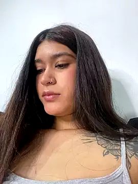 Bunny22_ from StripChat is Freechat