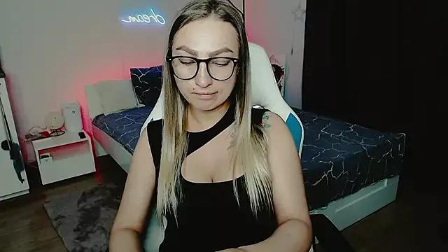 Bunny_Butt_ from StripChat is Freechat