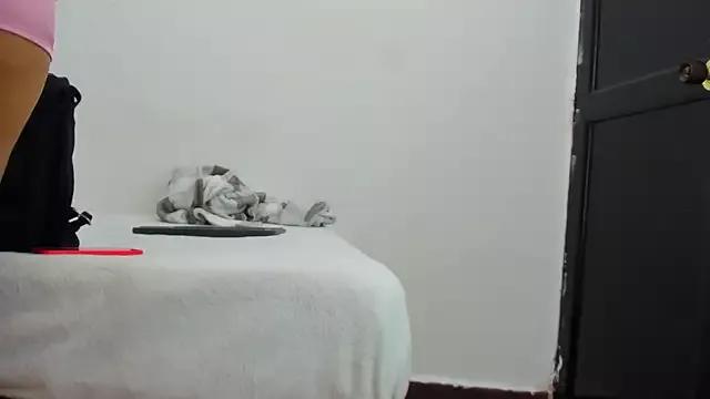 Try girls webcam shows. Sweet cute Free Performers.