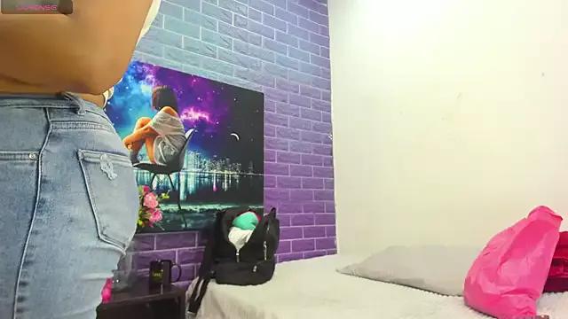 Try girls webcam shows. Sweet cute Free Performers.
