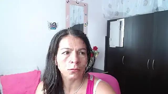 camilavargas_ from StripChat is Freechat