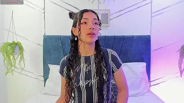 Try girls webcam shows. Sweet cute Free Performers.