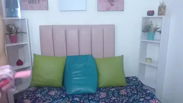 carla_sttar from StripChat is Freechat