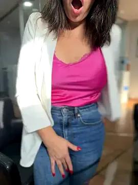 Try girls webcam shows. Sweet cute Free Performers.