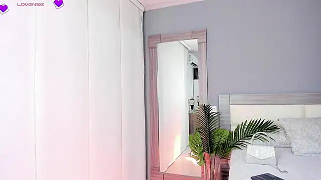 Carringtonduvall from StripChat