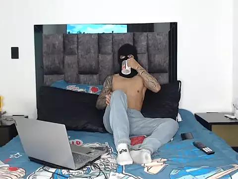 Cash_masters777 from StripChat