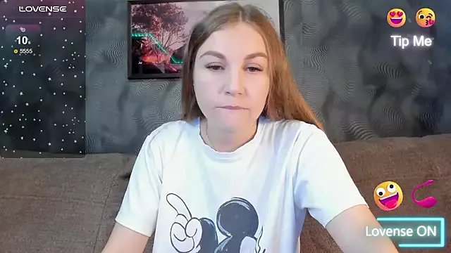 Freechat CassieMils on StripChat