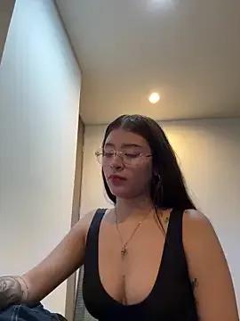 CataEvans from StripChat is Freechat